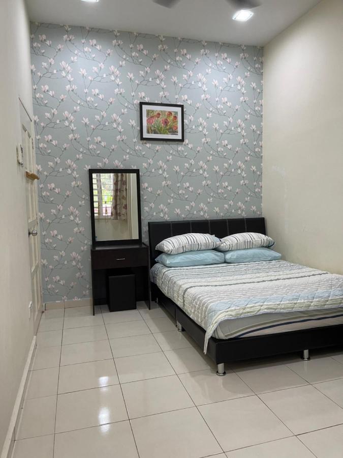 Magnolia 1 Homestay Kampung Kuala Besut Eksteriør billede