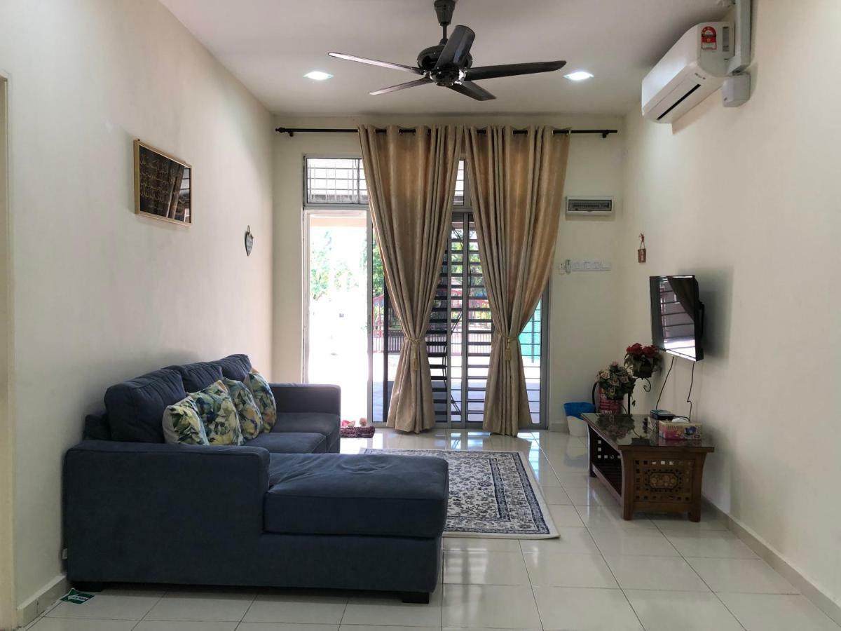 Magnolia 1 Homestay Kampung Kuala Besut Eksteriør billede