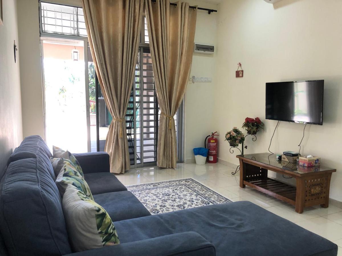 Magnolia 1 Homestay Kampung Kuala Besut Eksteriør billede